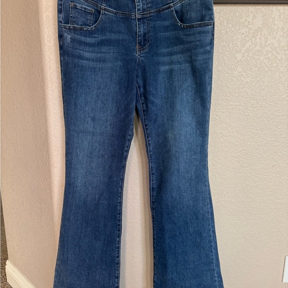 Kut from the Kloth Dark Blue Flare Jeans NWOT - Picture 1 of 4